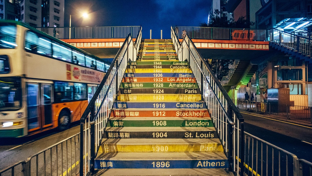 2043年，香港特马之夜——梦想与机遇的璀璨交汇